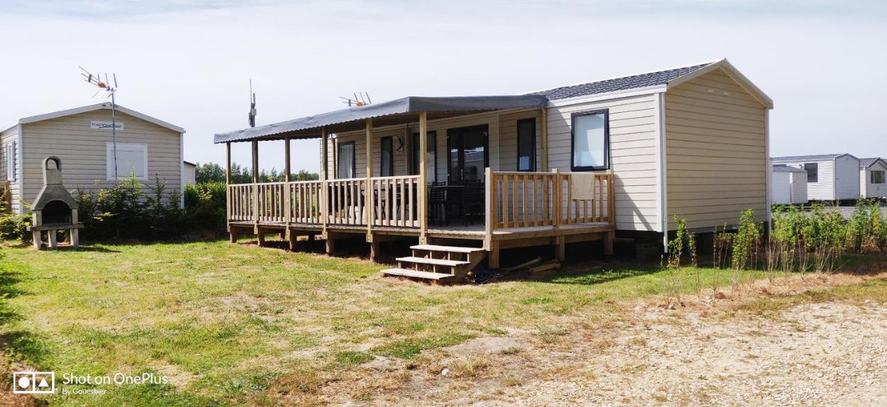 Camping La Garenne De Moncourt Rue  Dış mekan fotoğraf