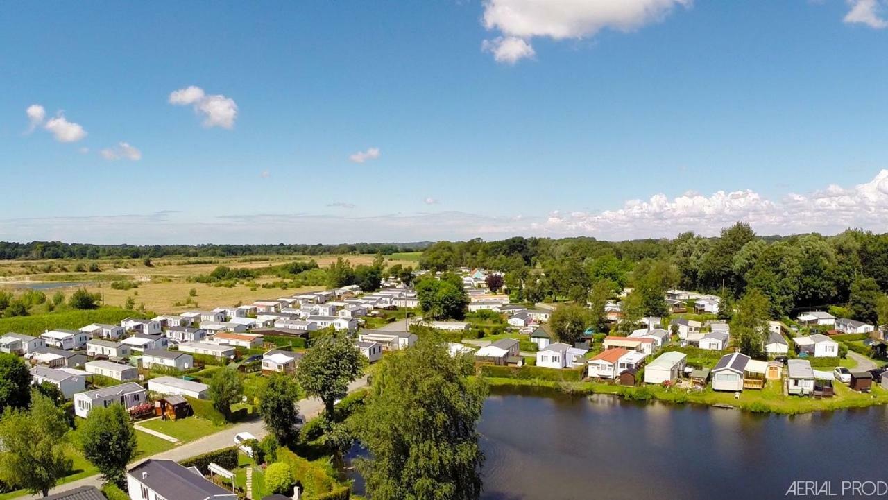 Camping La Garenne De Moncourt Rue  Dış mekan fotoğraf
